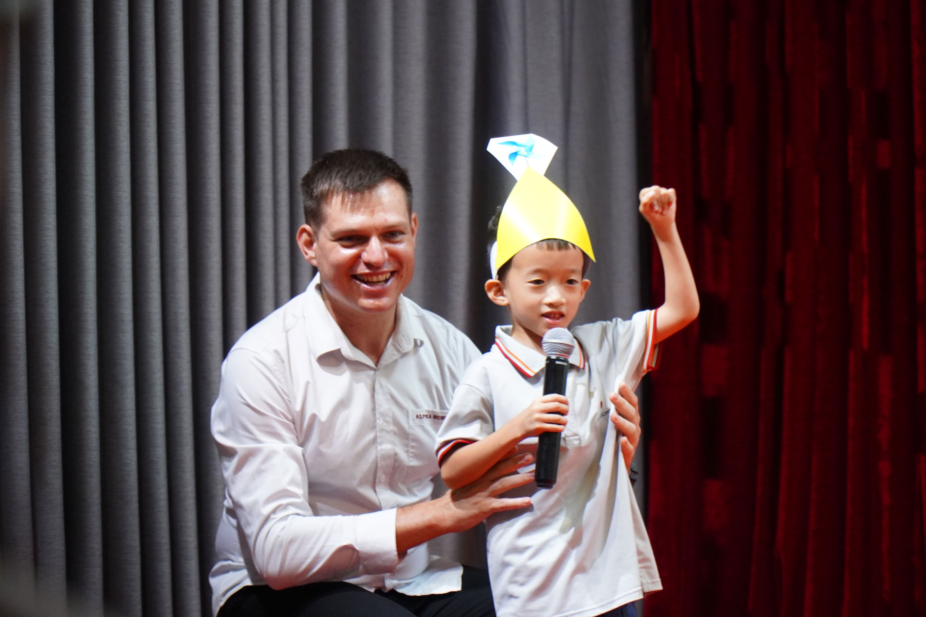 Chương trình Tiền Tiểu học - Alpha Explorers 4 11