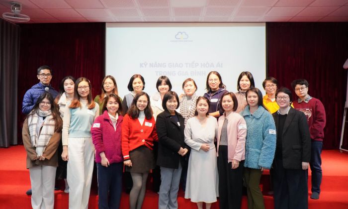 GIAO TIẾP HÒA ÁI: CHÌA KHÓA KẾT NỐI YÊU THƯƠNG GIỮA CHA MẸ VÀ CON 8 news 0.014682001735527476