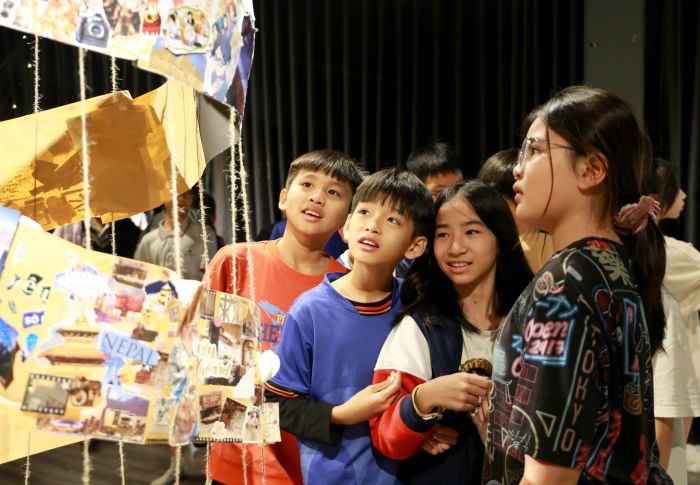 TRIỂN LÃM “REWRITE THE STARS” TẠI ALPHA SCHOOLS - HÀNH TRÌNH TẠO DỰNG MỤC TIÊU VÀ THAY ĐỔI VẬN MỆNH 10 news 0.093507001706250048