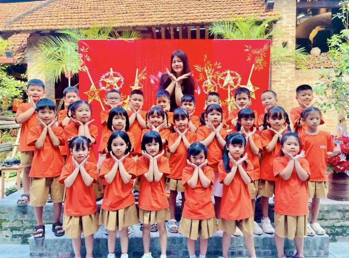 KHÁM PHÁ BÍ MẬT LÀNG GỐM BÁT TRÀNG – HÀNH TRÌNH ĐẦY SẮC MÀU CỦA ALSERS NHÍ 1 news 0.125427001758614116