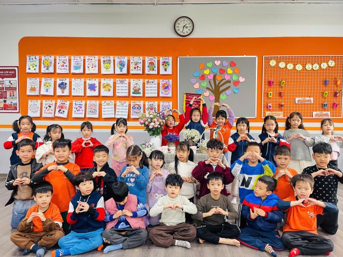 CHẮP CÁNH YÊU THƯƠNG CÙNG NHỮNG HOẠT ĐỘNG CHÀO MỪNG NGÀY QUỐC TẾ PHỤ NỮ 8/3 3 news 0.236864001741655649