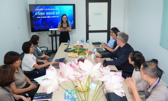 ALPHA SCHOOL ĐÓN VÀ LÀM VIỆC CÙNG ĐOÀN ĐỐI TÁC APPLE EDUCATION 1 news 0.256266001724376586