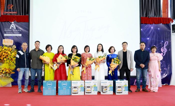 ĐONG ĐẦY YÊU THƯƠNG TẠI LỄ TRI ÂN NGƯỜI THẮP SÁNG ƯỚC MƠ 2023 7 news 0.273577001700531789