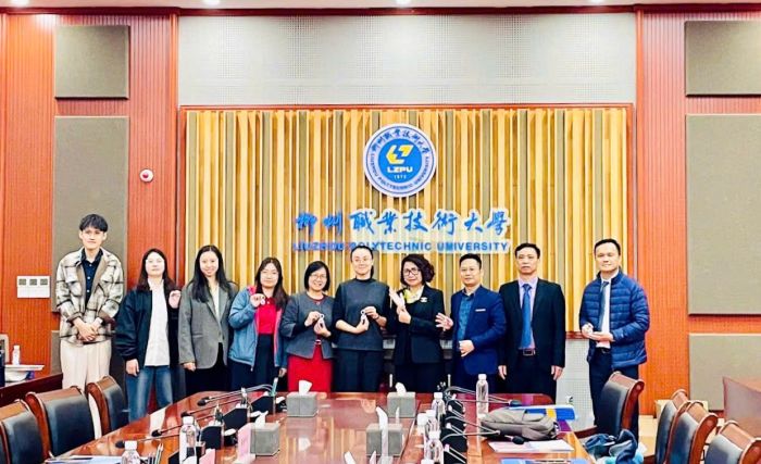 HỆ THỐNG GIÁO DỤC ALPHA THAM QUAN, TRẢI NGHIỆM CÁC TRƯỜNG ĐẠI HỌC TẠI TRUNG QUỐC 1 news 0.305907001732699076