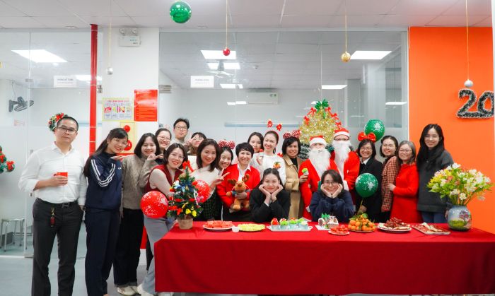 SÔI ĐỘNG VÀ ĐẦY SÁNG TẠO: CHRISTMAS DECOR - DECK THE HALLS 4 news 0.860596001735530157