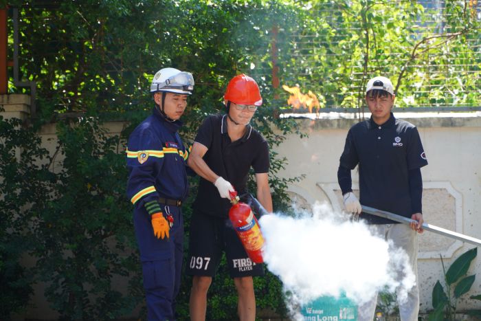 PHÒNG VỆ THÔNG MINH: TỰ CỨU HAY ĐỢI CỨU? 8 news 0.911253001723429499